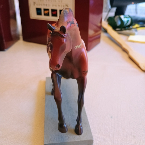 2006 Painted Pony Figurine with Native American Art - Picture 2 of 7